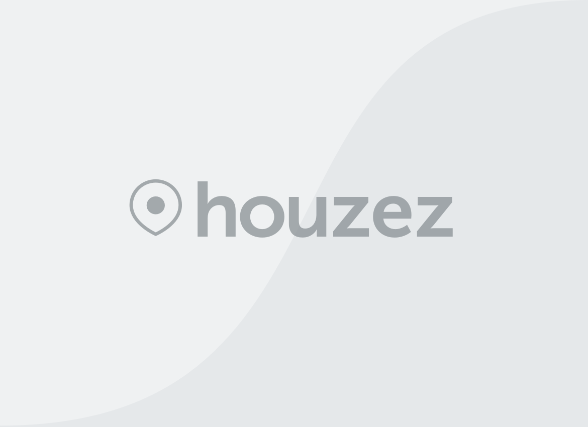 Apto com 70 m², 2 quartos e 2 banheiros no total. Mobiliado Próx. ao metrô