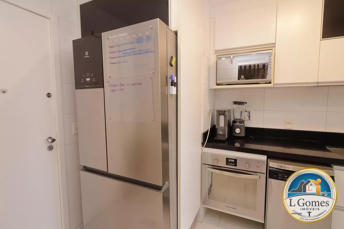 imgi_963_original894864094-393.1292484214508untitled8304