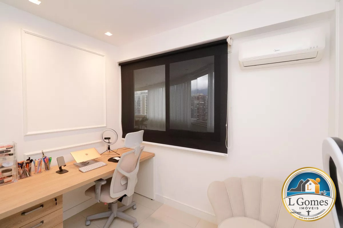 imgi_972_original894864094-405.1671754749071untitled8295