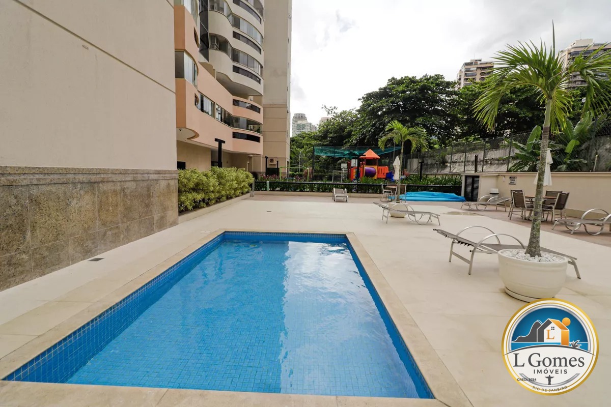 imgi_990_original894864094-523.733273972319untitled8328